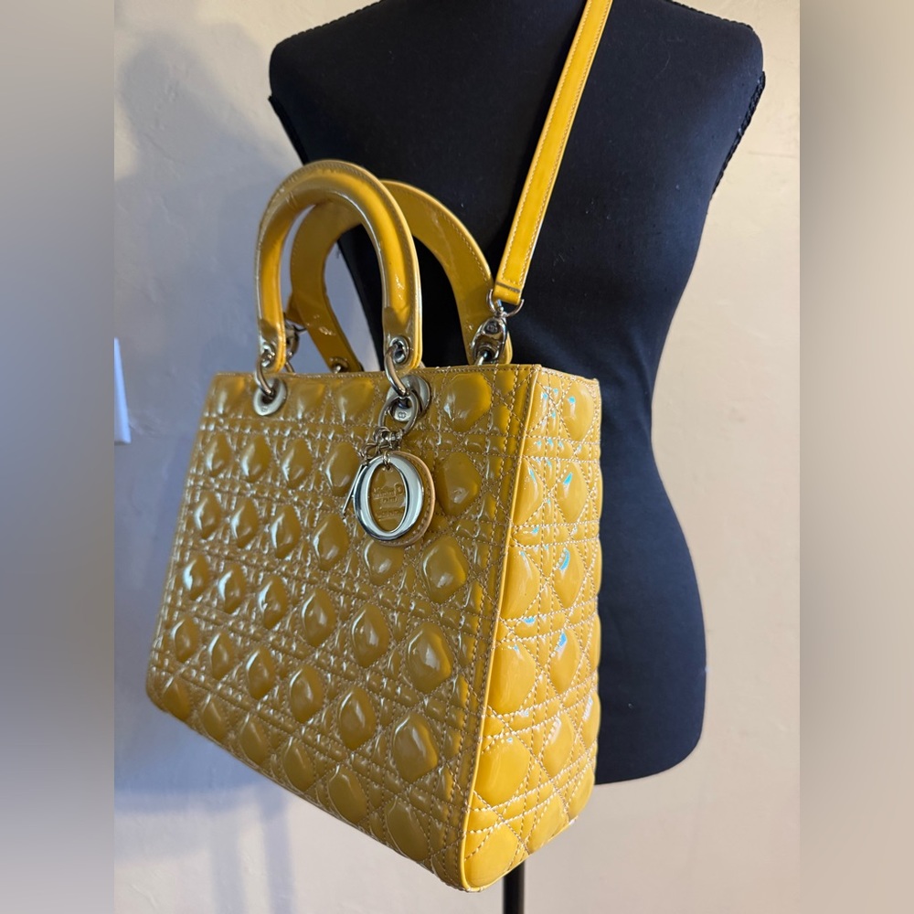 Dior Lady Dior Large Yellow Patent Leather - Picture 2 of 16